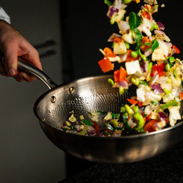 Titanium Hammered Wok Pan - Yūgen Series - HOMESŌKO